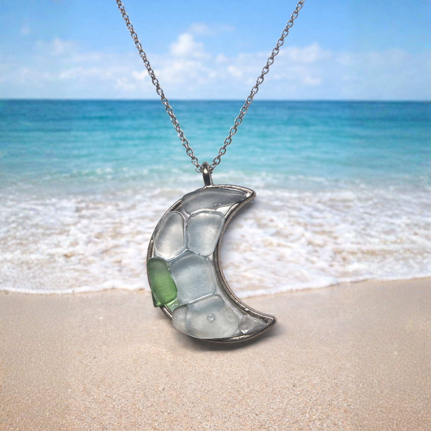 Crescent-shaped necklace, made with sea crystals